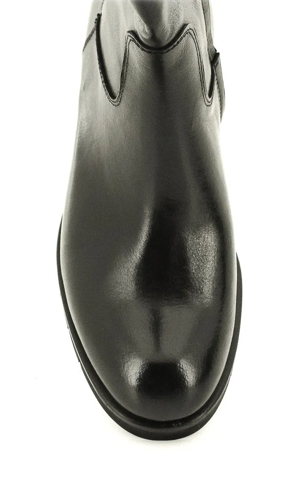 BOOTS D850