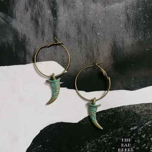 Original boucles d'oreilles creole homme !! dent !! dent, dague retro patine ancienne metal bronze the bad rebel collection
