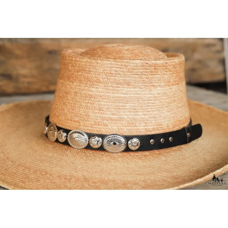 TOUR DE CHAPEAU
